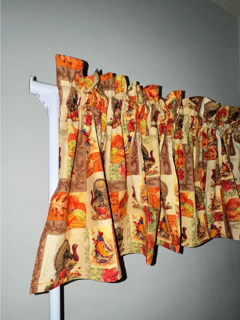 Set of 2 New!! Harvest Valances
